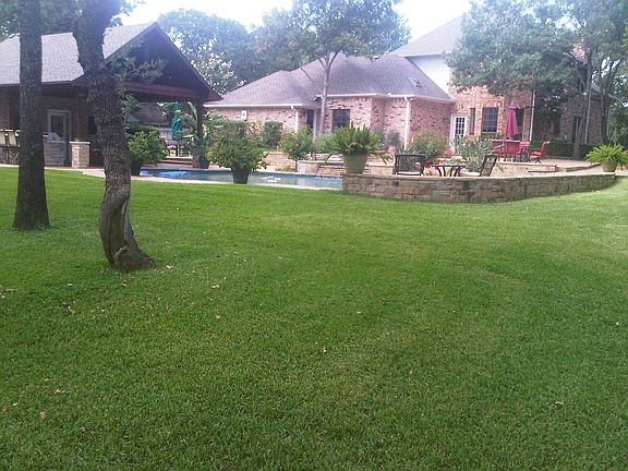 2nd image of 440 Canyon Oaks Dr