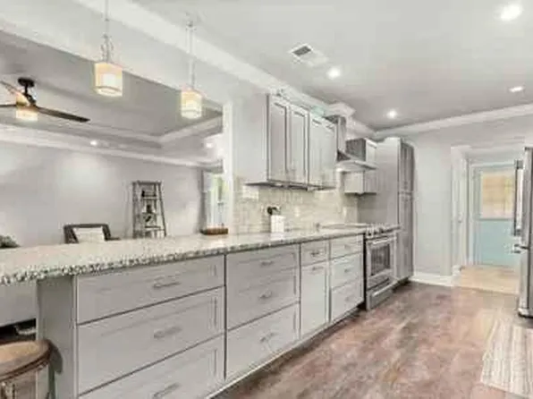 131 Oakwood Dr, Denham Springs, LA 70726
