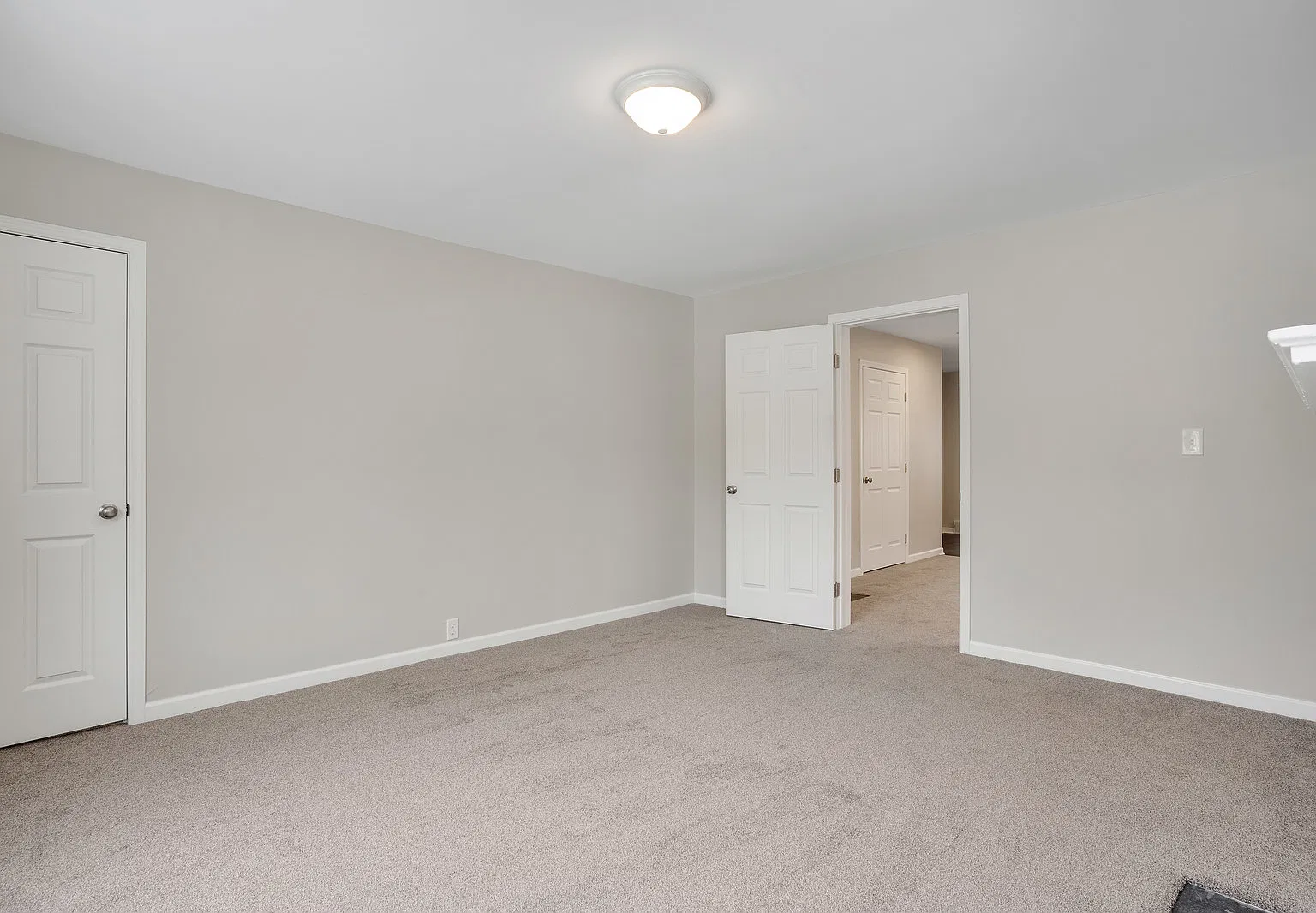 1466 Forest Street - C — Photo 2