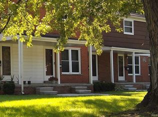 544 Woodside Rd, Royal Oak, MI 48073