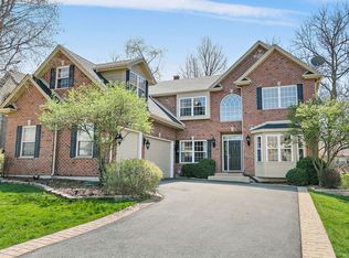 443 Pond View Ln, Bartlett, IL 60103