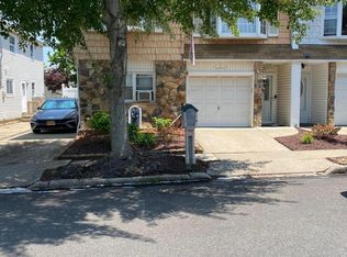 51 Ashton Dr, Staten Island, NY 10312