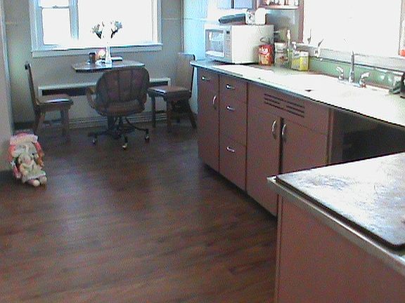 Eat in kitchen