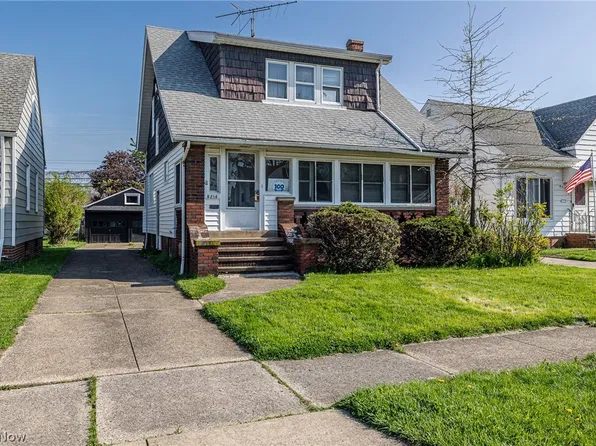 8214 Essen Ave, Parma, OH 44129