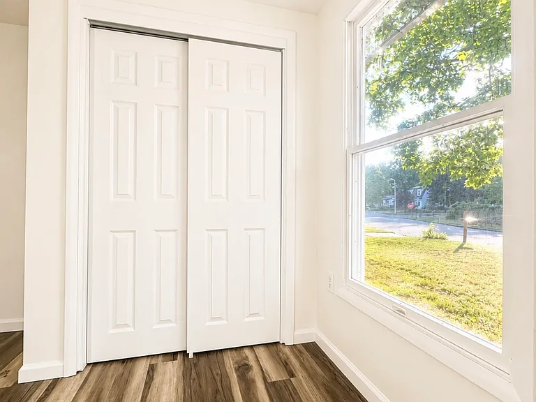 304 Lake Crystalbrook Dr — Photo 35
