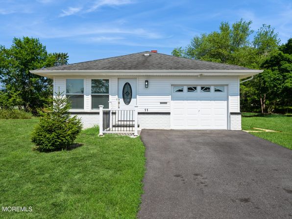 11 Saint Pierri Ct