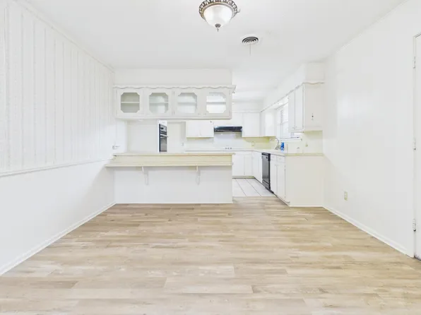 3406 68th Dr, Lubbock, TX 79413