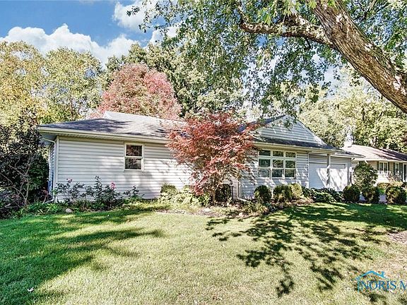 3rd image of 304 Warrington Ave