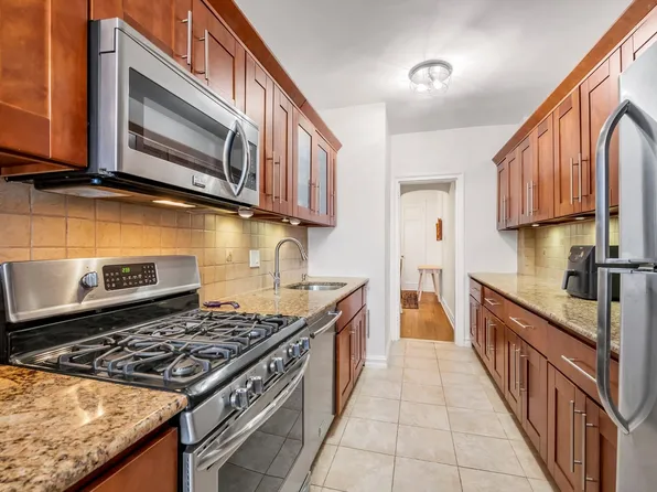 111-15 75th Avenue image 8 of 17