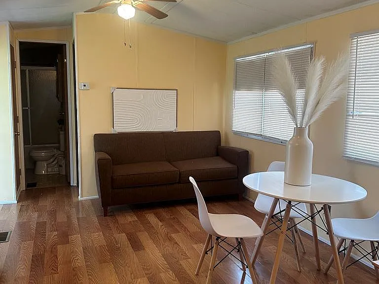 10 Colorado River Dr — Photo 7