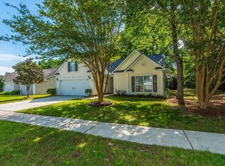 100 Lowndes Rd, Goose Creek, SC 29445