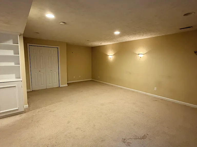 2817 Gill St — Photo 18