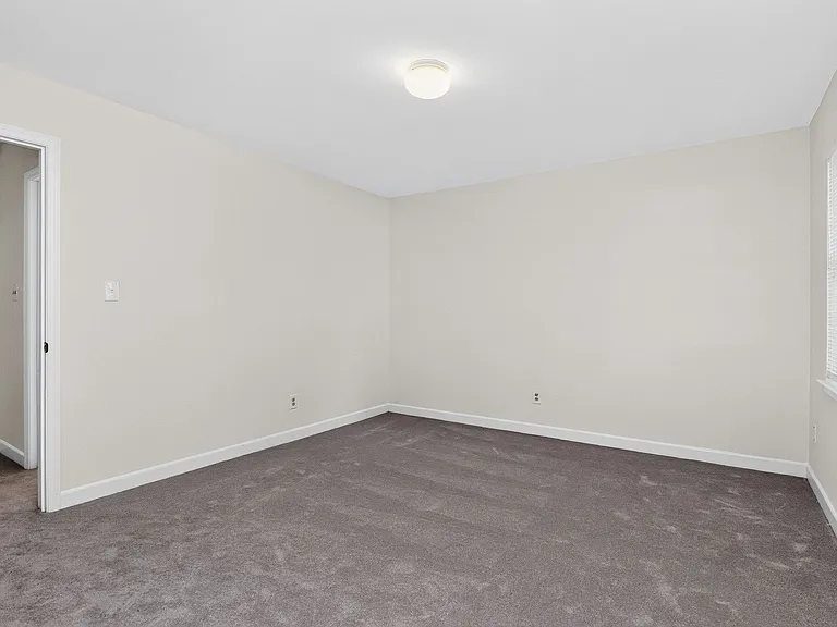 101 Cabell Way — Photo 22