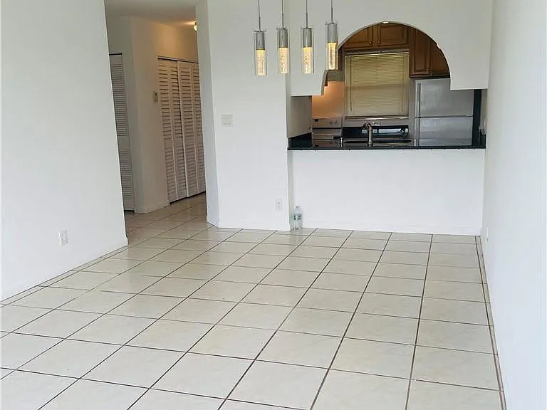 3247 NW 103rd Ter #308-C — Photo 6