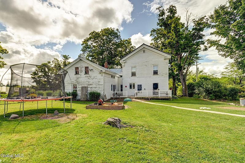 3rd image of 180 Indian Trail