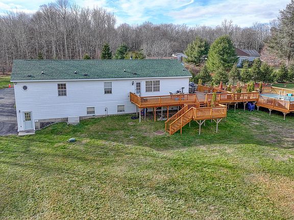 5th image of 226 Big Woods Road