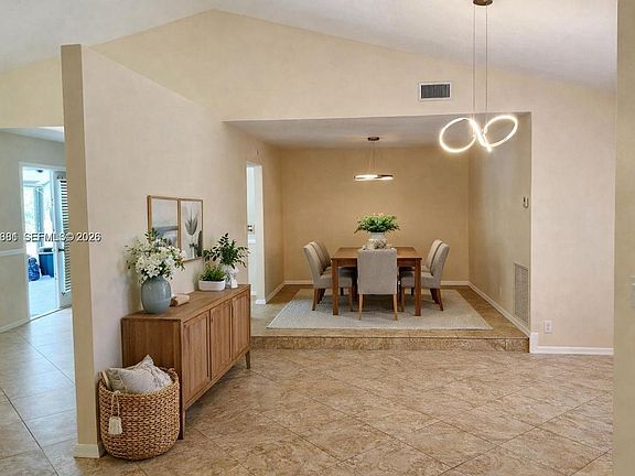 3rd image of 18352 181st Cir S
