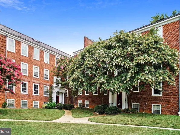 3930 Langley Ct NW APT B638, Washington, DC 20016