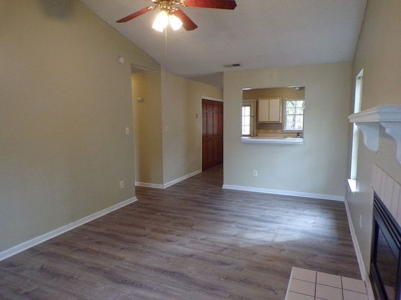 4th image of 890 W Pueblo Dr