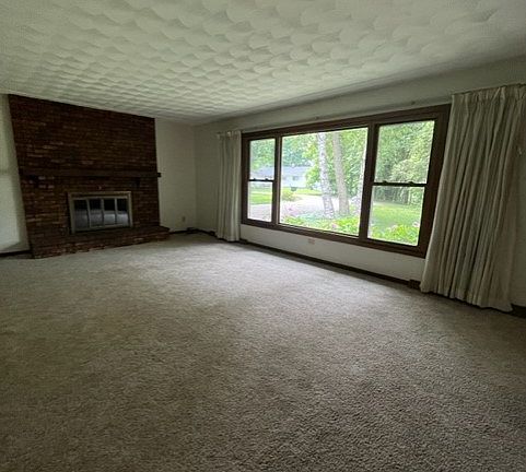 3rd image of 230 W South St