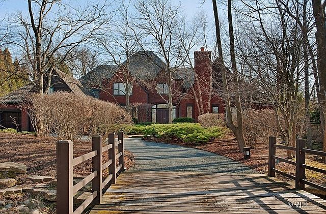 1st image of 260 Cary Ave