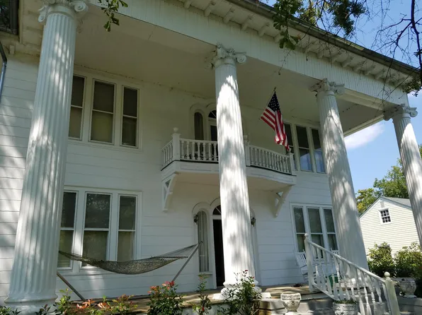 1522 Spencer Ave, New Bern, NC 28560
