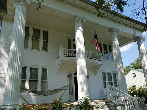 1522 Spencer Ave Photo 1