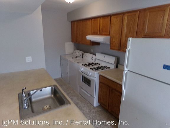 5th image of 1505 Cornell Ct #2E