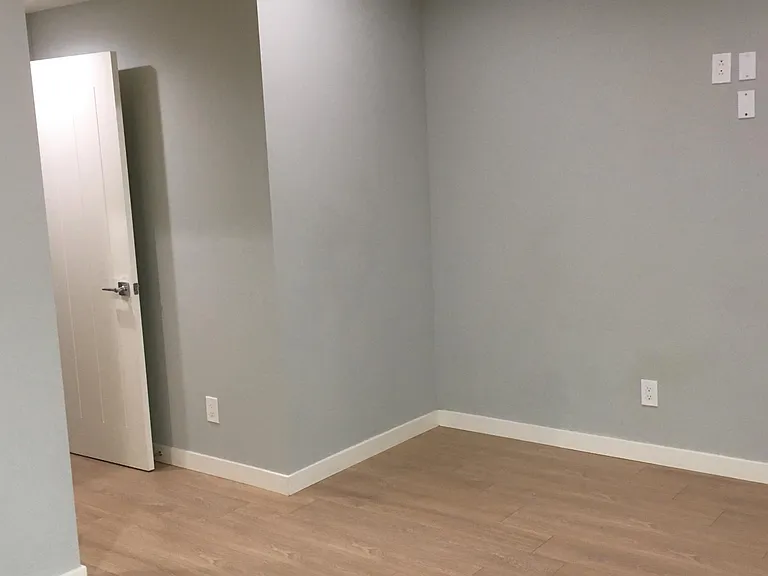 648 N Serrano Ave #1/2 — Photo 6