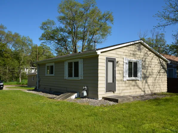 715 Barlow St, Traverse City, MI 49686