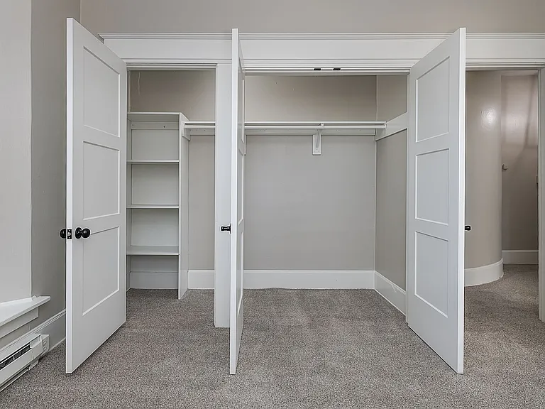 Elegant Renovation! HUGE 1 Bed 1 Bath Available Now! — Photo 24