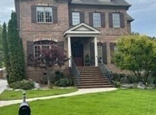 1010 Evanwood Dr, Lookout Mountain, TN 37350