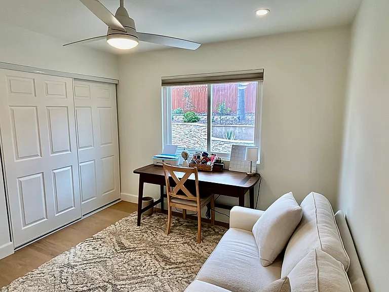 567 Woods Dr — Photo 11