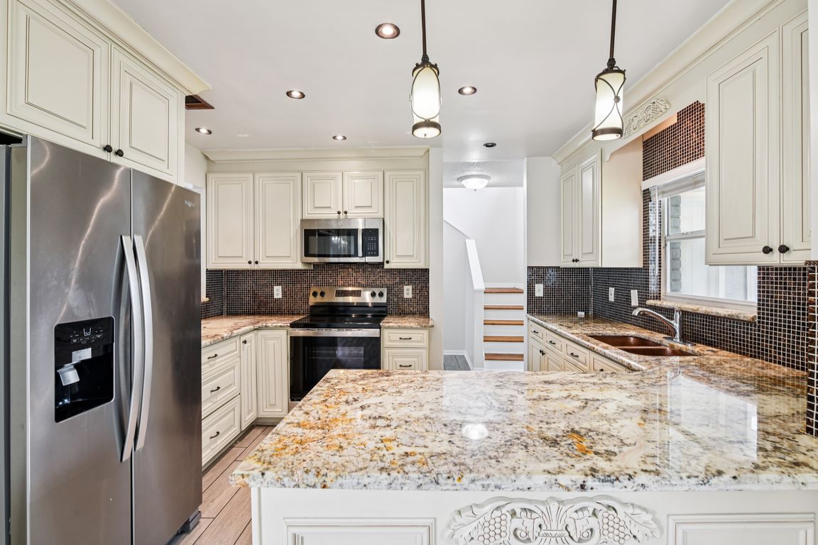 Chicago Woods Cir-0306-012.jpg