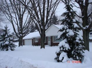 4633 Lake Pleasant Rd, Erie, PA 16504