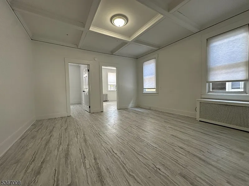 3 bed, 1.0 bath, $2,495 — Photo 3