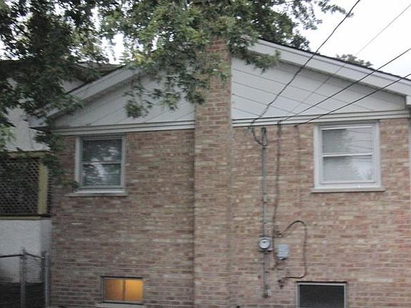 2nd image of 1426 Elmwood Ave