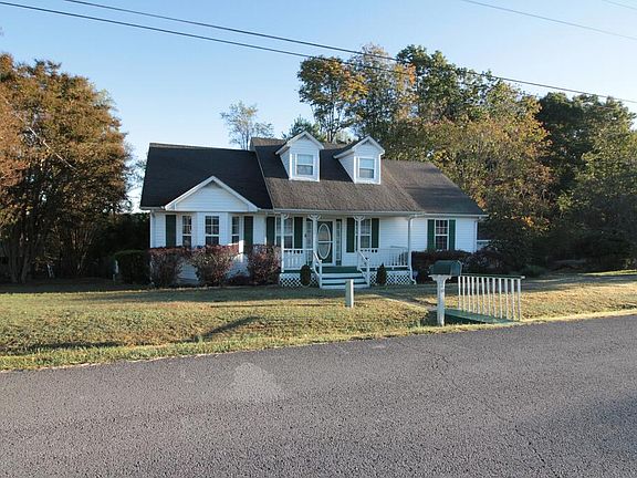 2nd image of 935 Holiday Haven Rd