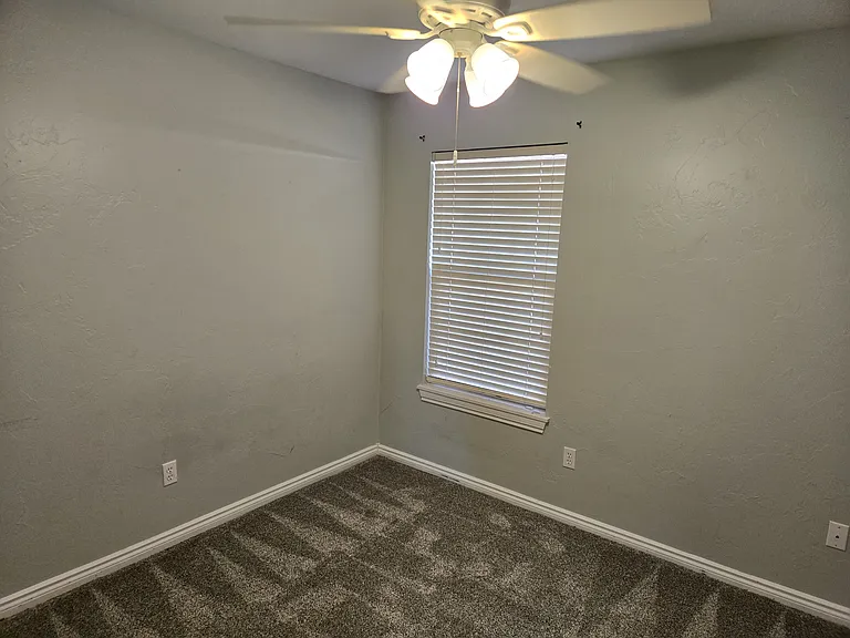 425 Chisholm Crk — Photo 21