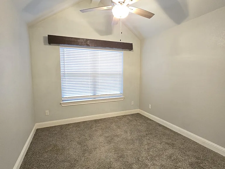 11513 Lindsey Garden Dr — Photo 12