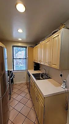 5th image of 1971 78th St