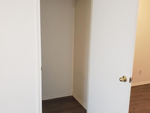 3rd image of 1908 Monte Carlo Ln APT D