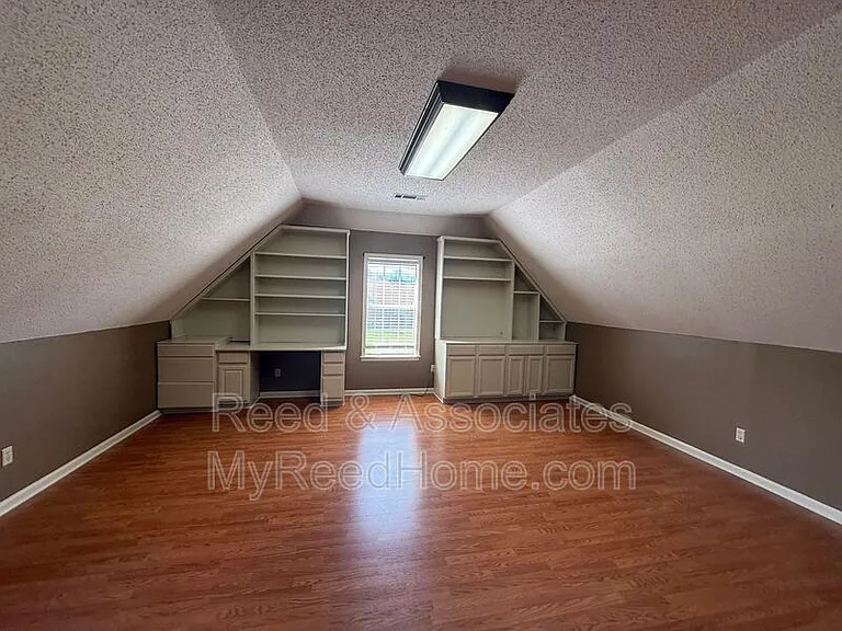 3066 Shadow Green Ln — Photo 14