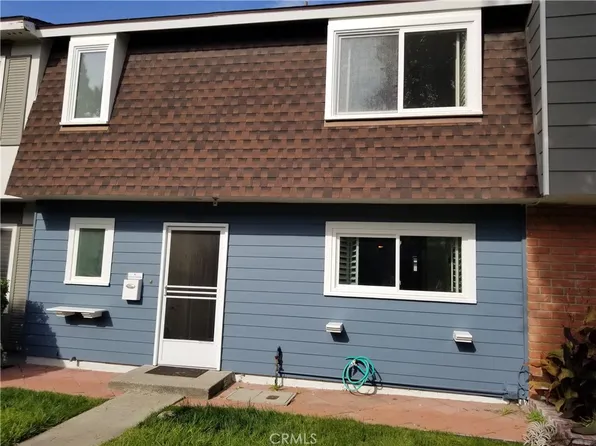 8222 Pennington Dr, Huntington Beach, CA 92646