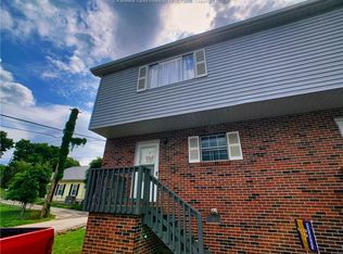 8 Central Ave, Elkview, WV 25071