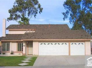 1291 W Kingsdale Dr, Corona, CA 92880