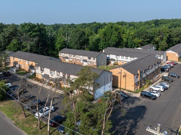 227 Washington Ave #D13