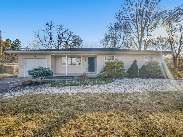 3499 Skyline Dr, Columbus, OH 43235