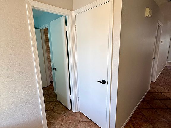 4th image of 319 Columbus Ave #W