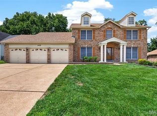 4025 Barington Ct, Florissant, MO 63034